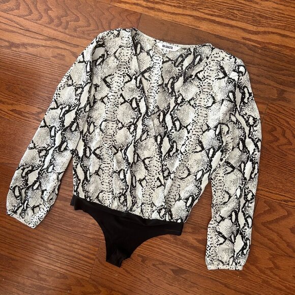 BB DAKOTA Women's Snake The Cake Satin Bodysuit Size Small Snakeskin Print - Picture 4 of 15